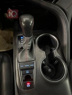 تۆیۆتا کامری